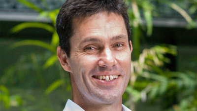 Holding the cards to reducing cancer risk image