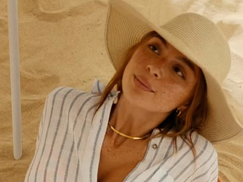 What is healthy skin? image