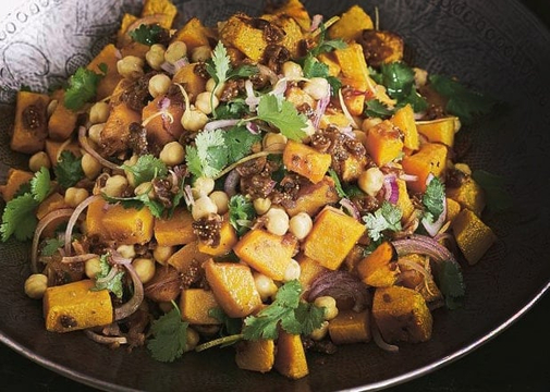 Chickpea and roast pumpkin salad image